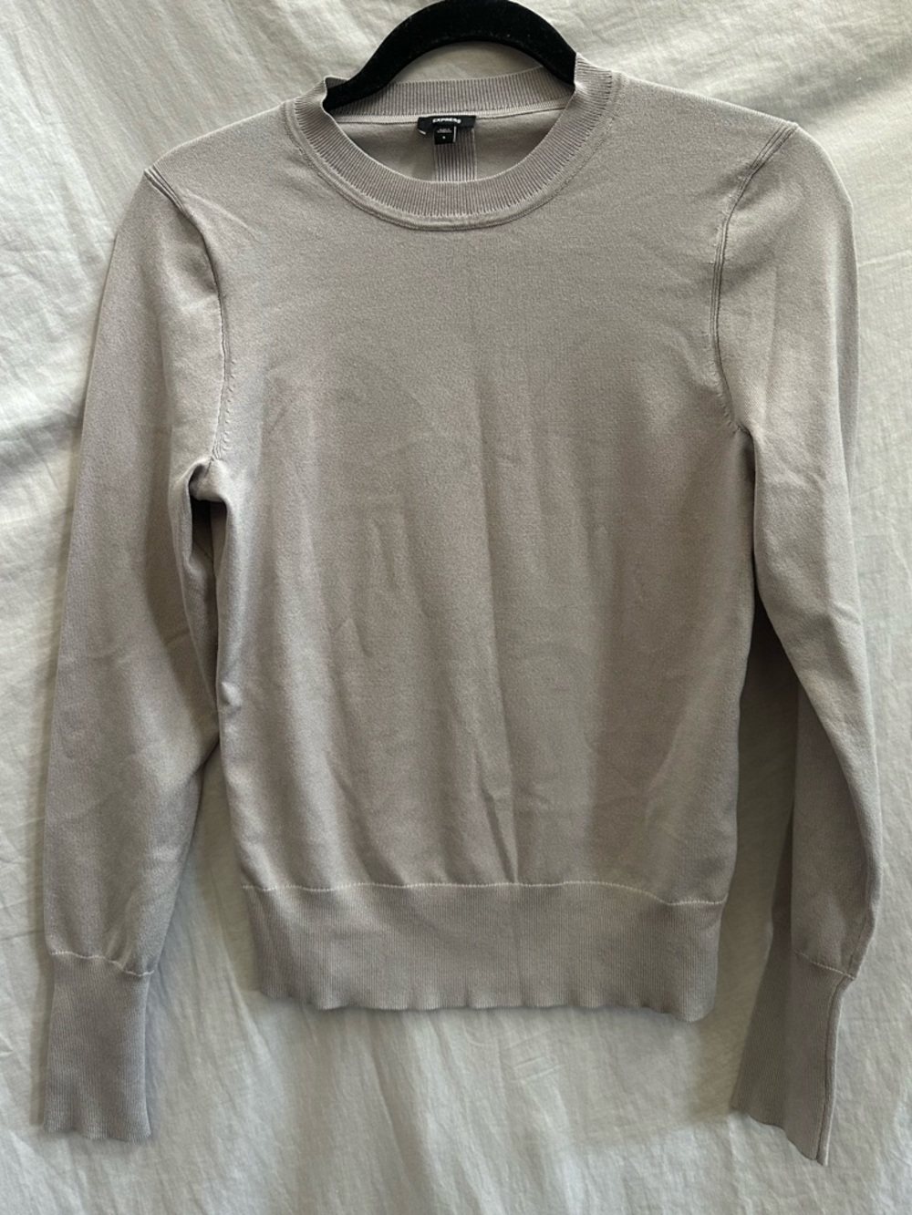Express Women’s Crewneck Sweater in Light Gray